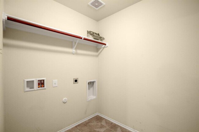 Building Photo - 18716 Derby Hill Ln