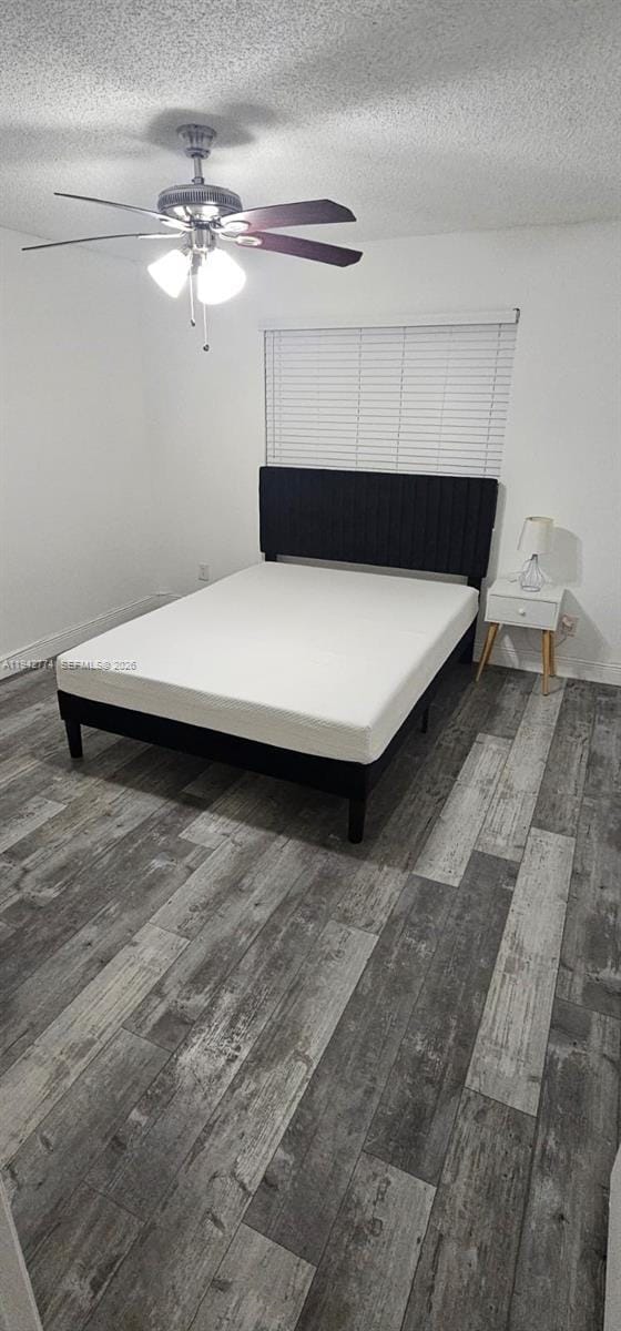 Building Photo - 530 S Park Rd