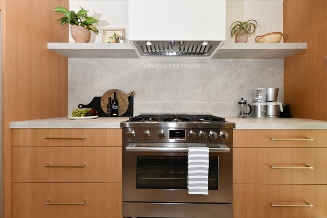 Building Photo - Discover NapaLuxe, A Newly Constructed Pri...