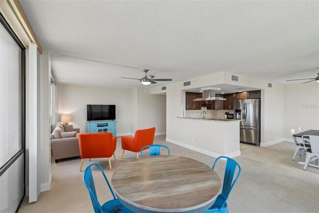 Building Photo - 3580 S Ocean Shore Blvd