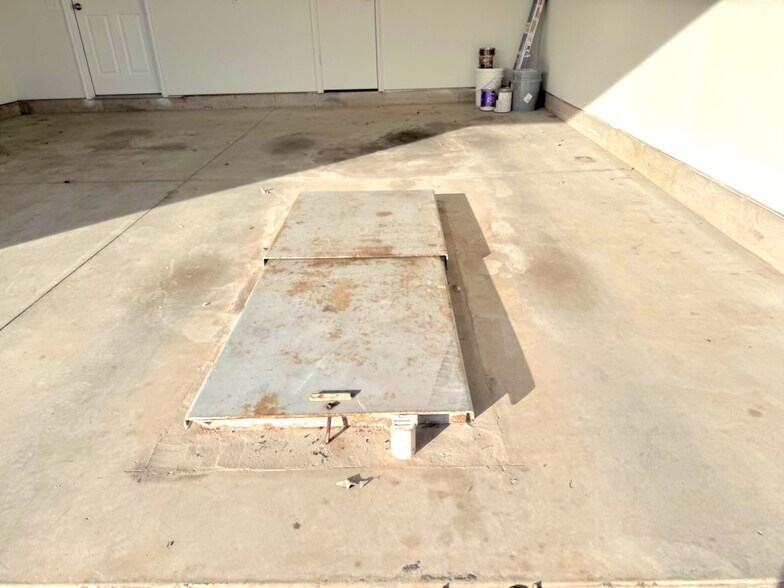 Building Photo - 2417 Arbor Dr