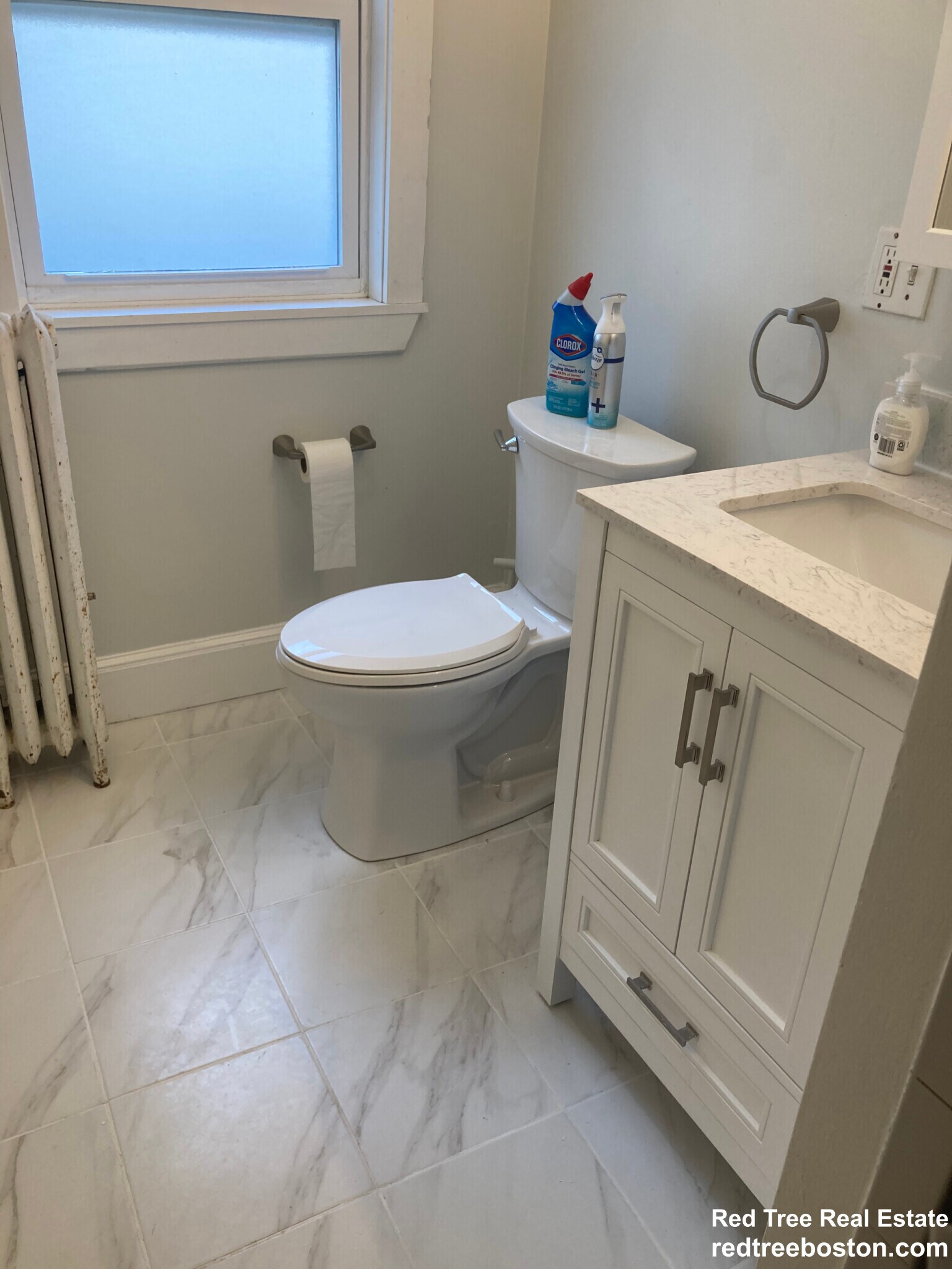 Building Photo - 15 Radnor Rd