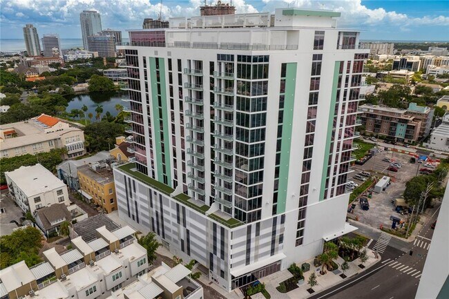 Building Photo - 777 3rd Ave N