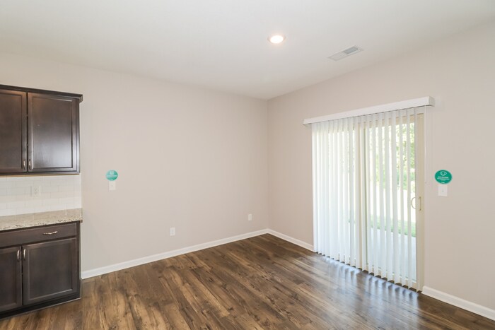 Building Photo - 415 Beau Tisdale Dr