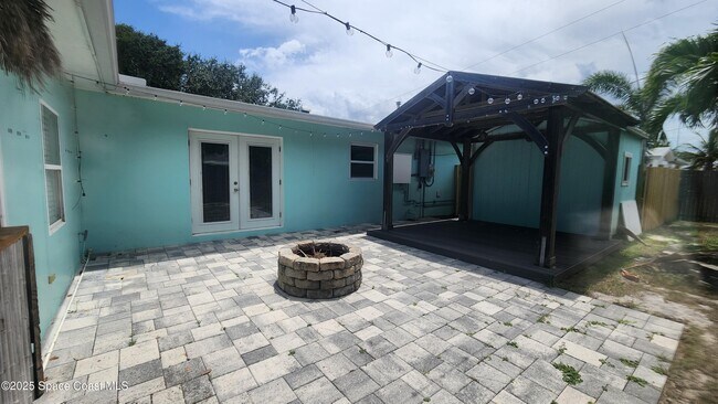 Building Photo - 179 Clairbourne Ave