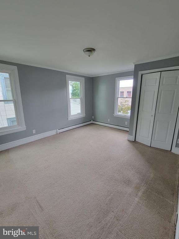 Building Photo - 305 Brower Ave