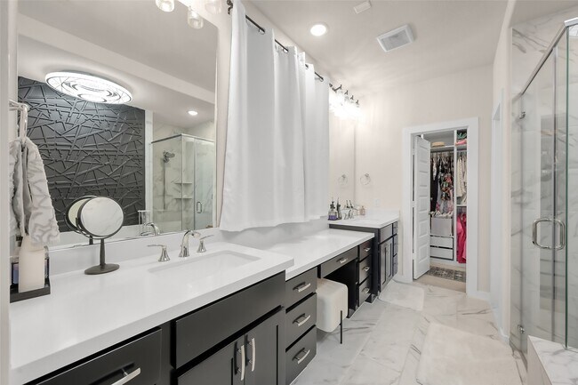 Building Photo - 6718 Waxbill Rd