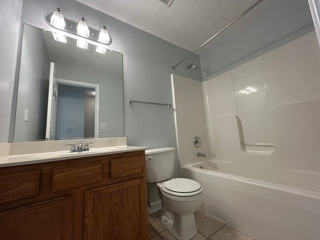 Building Photo - 9917 W Midland Way