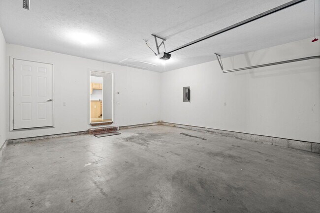 Building Photo - 3915 N 15th St