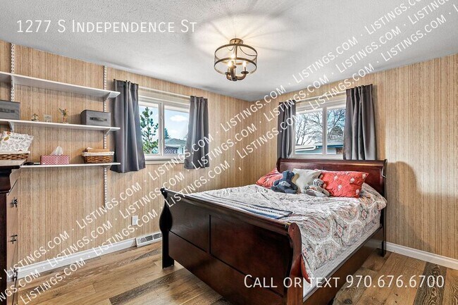 Building Photo - 1277 S Independence St