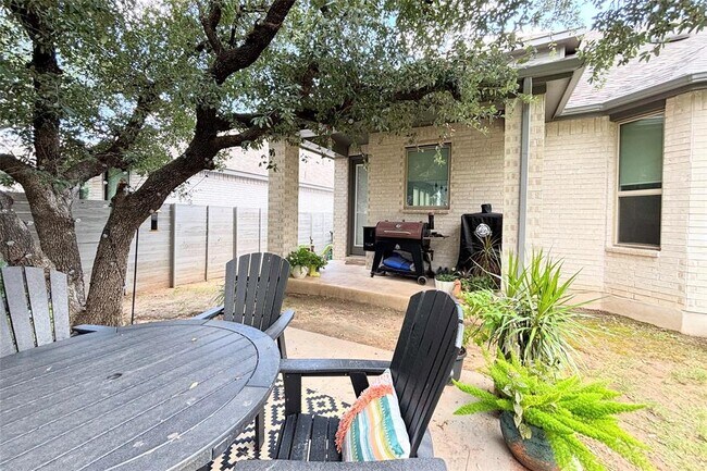 Building Photo - 625 Pecan Bottom Trail