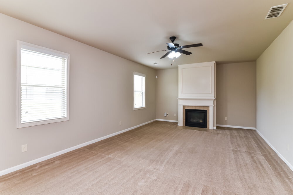 Building Photo - 631 Collingsworth Ln NE