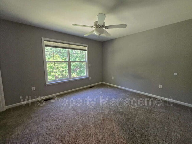 Building Photo - 12905 Bivouac Ct