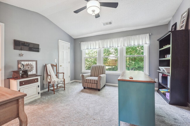 Building Photo - 10900 Wittenridge Dr