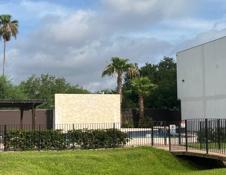 Building Photo - 4217 Colbath Ave