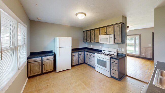 Building Photo - 1501 Bonnie Ave