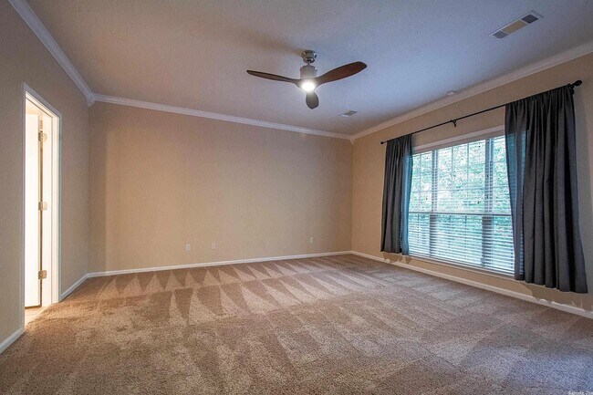 Building Photo - 20 Bouresse Dr