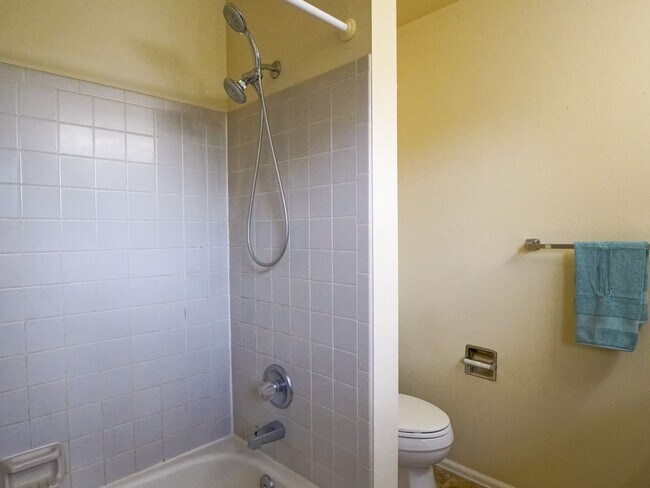Building Photo - 3372 Capstan Way