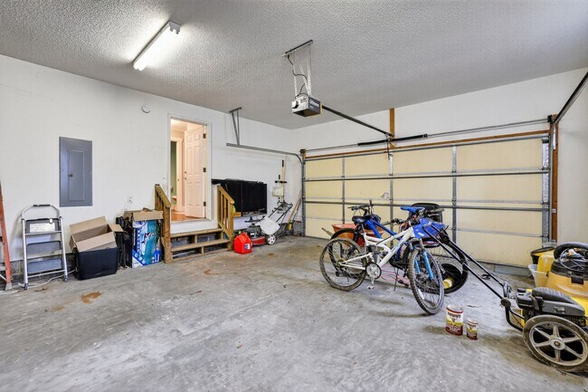 Building Photo - Charming 4BR House in Ooltewah