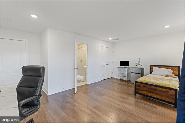 Building Photo - 122 ADA Hightower Ave