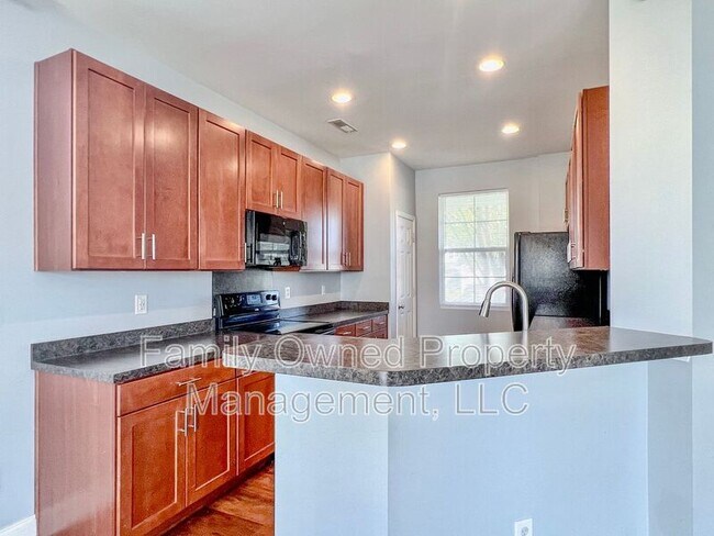 Building Photo - 1225 Woodsage Dr
