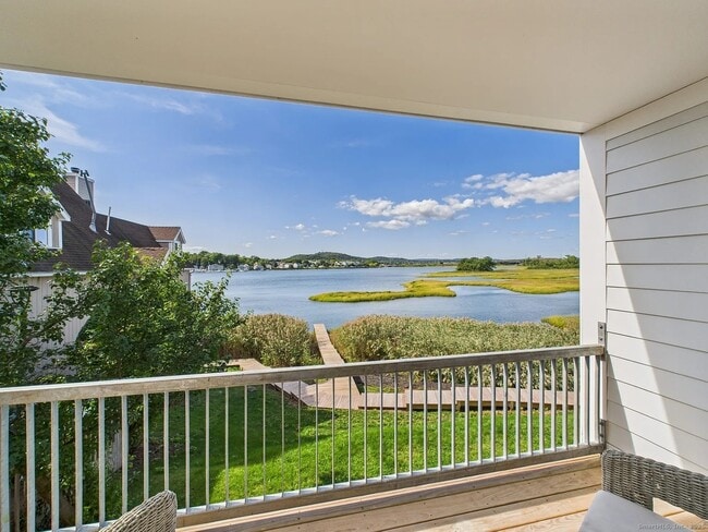 Building Photo - 904 Quinnipiac Ave