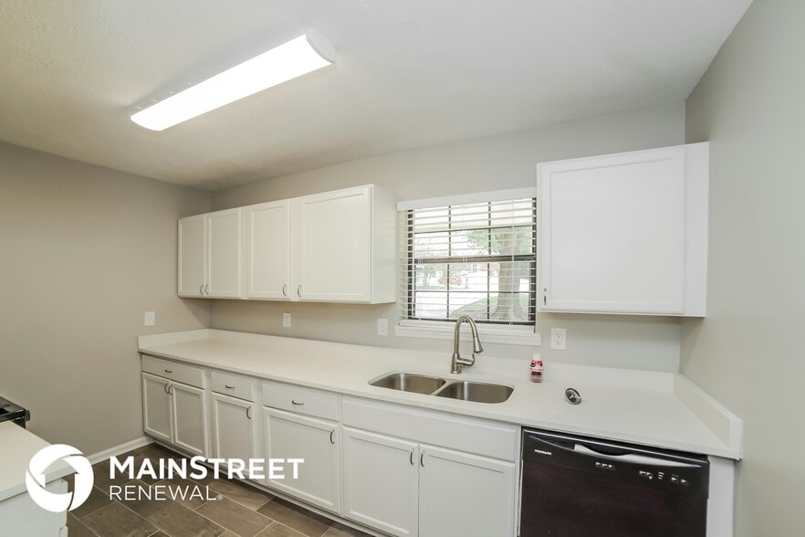 Building Photo - 2227 Cherokee Valley Cir