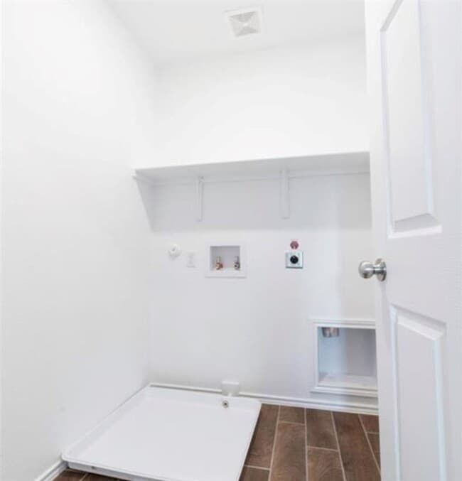 Building Photo - 1625 Brimhurst Dr