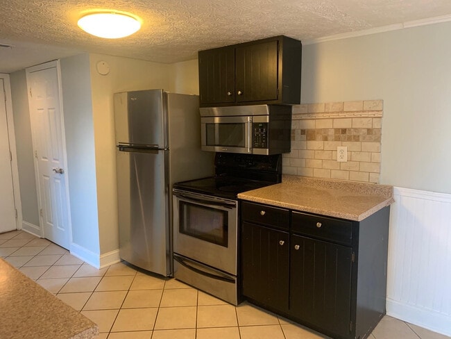 Building Photo - 4243 Briarwood Dr