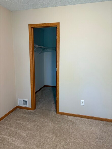Building Photo - 15113 Cimarron Way