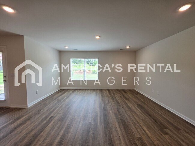 Building Photo - New Construction Home Available NOW!