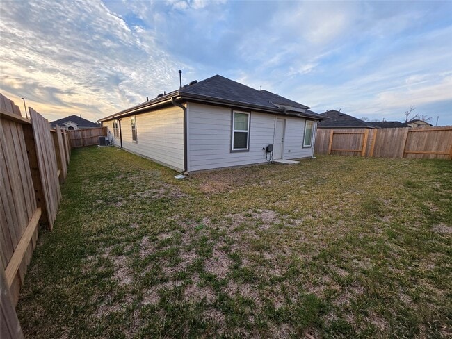 Building Photo - 40962 Seasoned Oak Ln