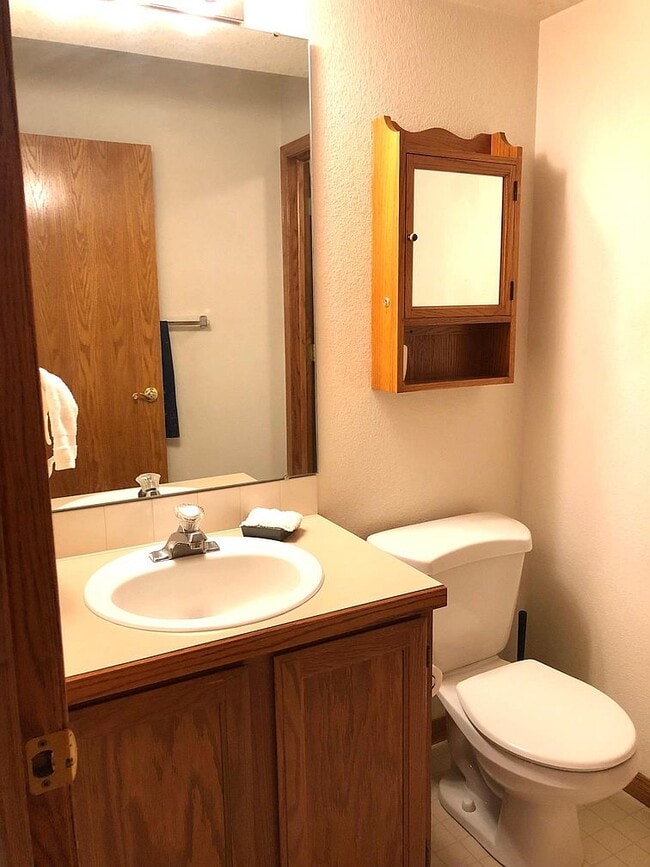 Building Photo - 2936 Indigo Cir N