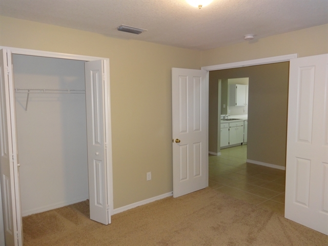 Building Photo - 1750 Kirtley Dr