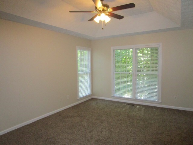 Building Photo - 73 Maplelake Ct