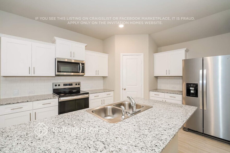 Building Photo - 432 Kaufman Dr