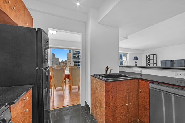 Building Photo - East 46th Street