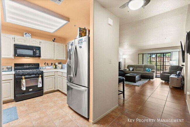 Building Photo - 2851 S Valley View Blvd