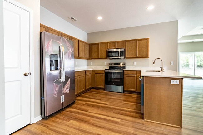 Building Photo - 1526 Park Ave