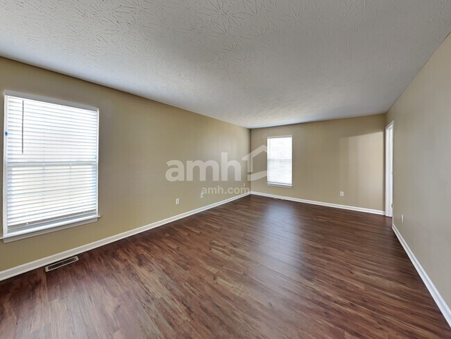 Building Photo - 5490 Appaloosa Cir