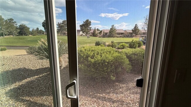 Building Photo - 2205 Willow Wren Dr