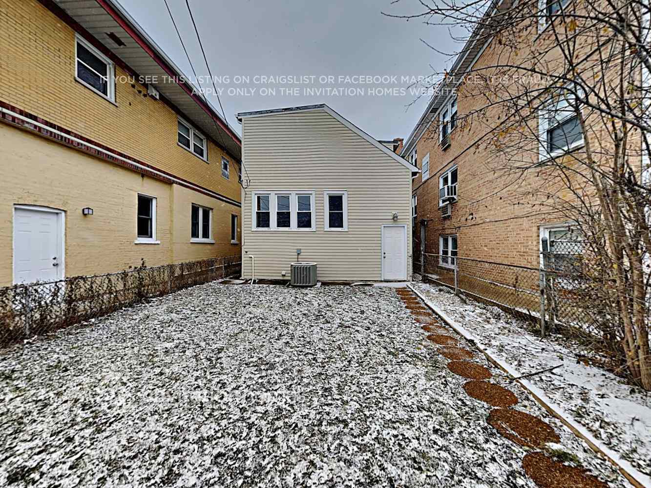 Building Photo - 7611 W Fullerton Ave