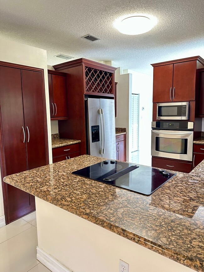 Building Photo - 5773 NW 99th Ave