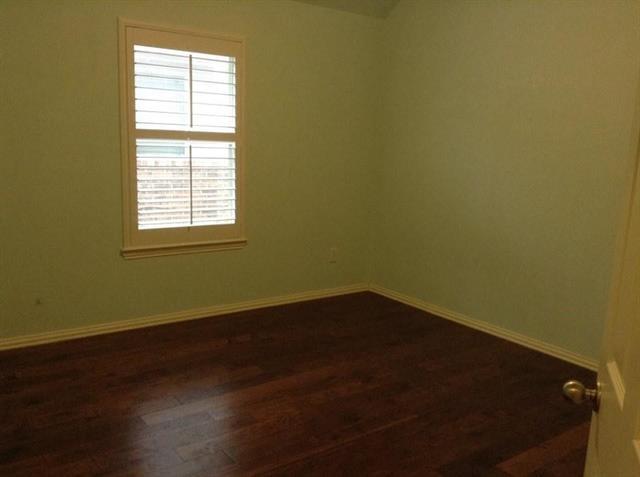 Building Photo - 2732 Cascade Cove Dr