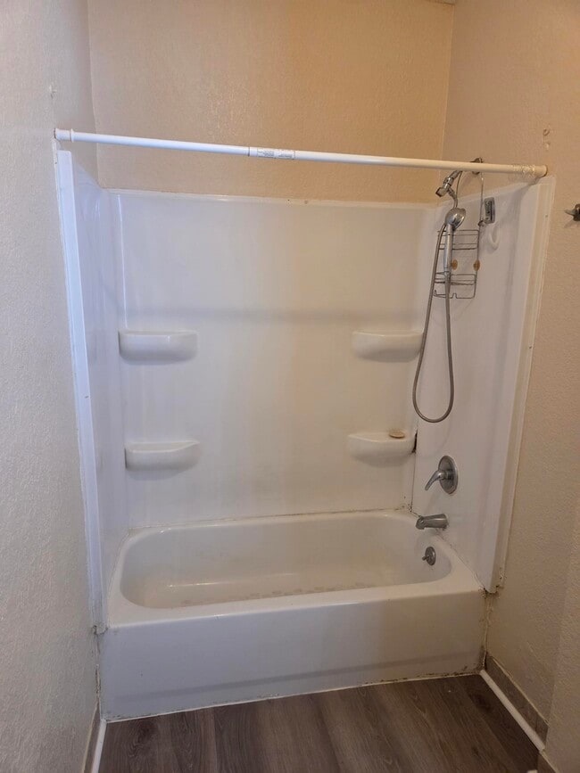 Building Photo - 2210 N Penn Ave