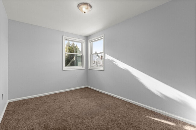 Building Photo - 24126 Dartmouth St