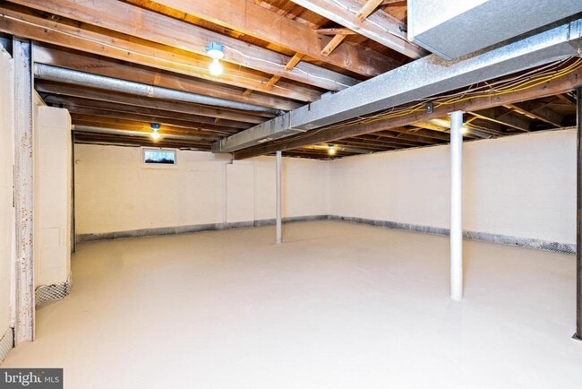 Building Photo - 130 Pulaski Ave