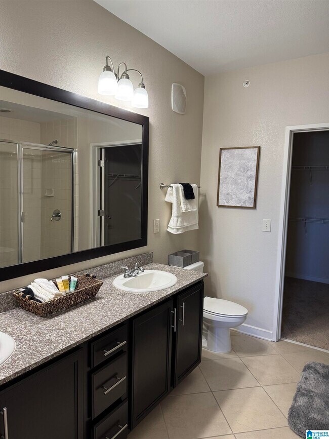 Building Photo - 2402 Lane Parke Ct