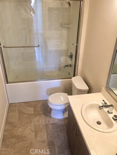 Building Photo - 436 S Virgil Ave