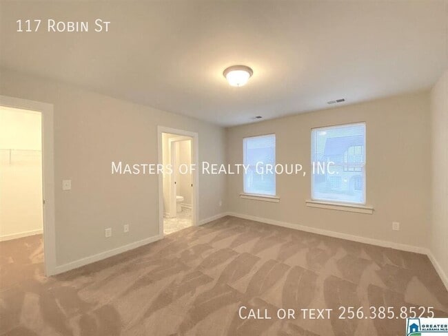 Building Photo - 117 Robin St